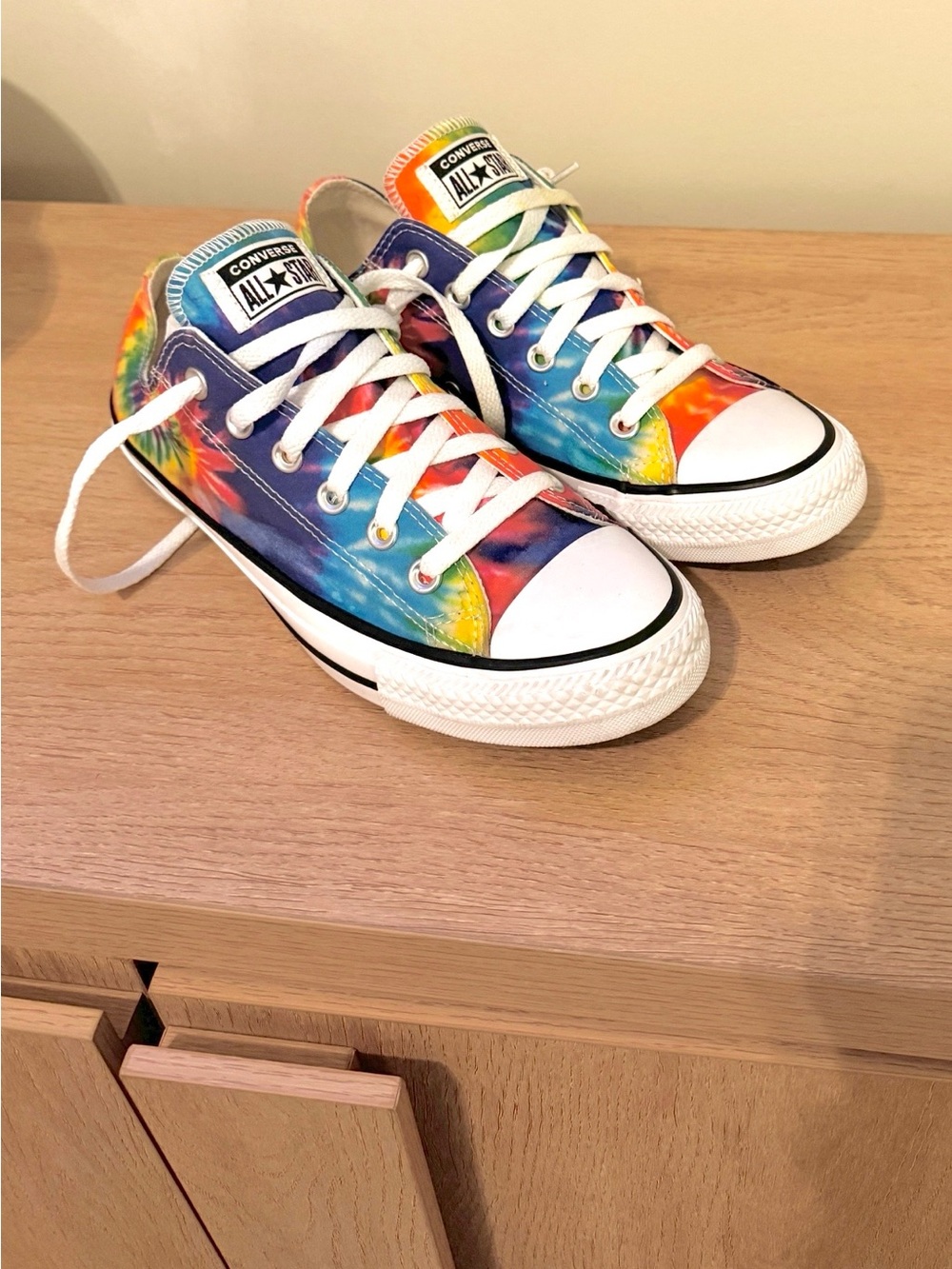 🌈Like New! Converse Tie-Dye Low Top Sneakers - Rainbow W9/M7 - Picture 5 of 8